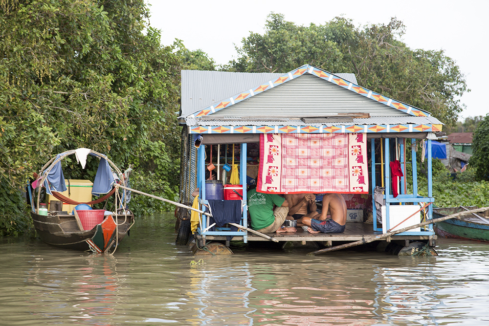 Alina Fedorenko_Icons on Water_Cambodia_30.jpg