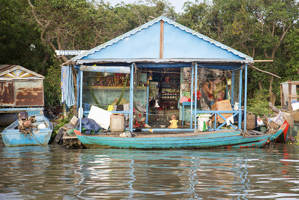 Alina Fedorenko_Icons on Water_Cambodia_35.jpg