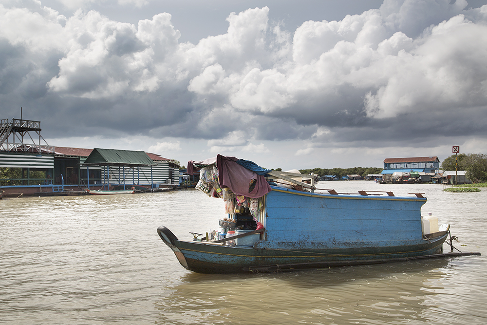 Alina Fedorenko_Icons on Water_Cambodia_38.jpg