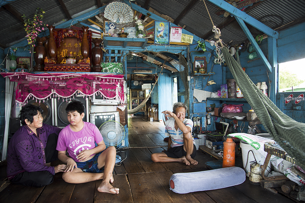 Alina Fedorenko_Icons on Water_Cambodia_3.jpg