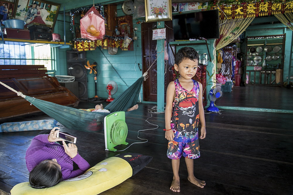 Alina Fedorenko_Icons on Water_Cambodia_4.jpg