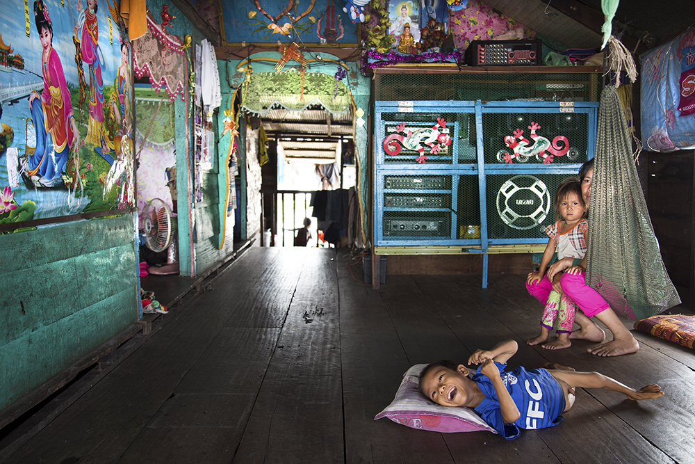 Alina Fedorenko_Icons on Water_Cambodia_6.jpg
